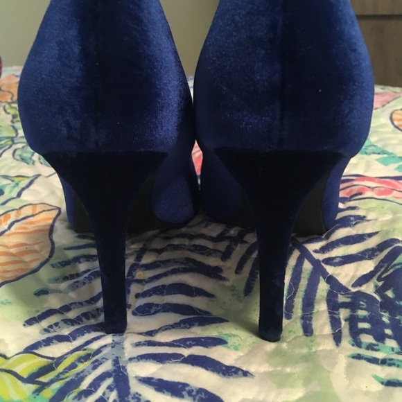 Blue Velvet Heels - Picture 3 of 3